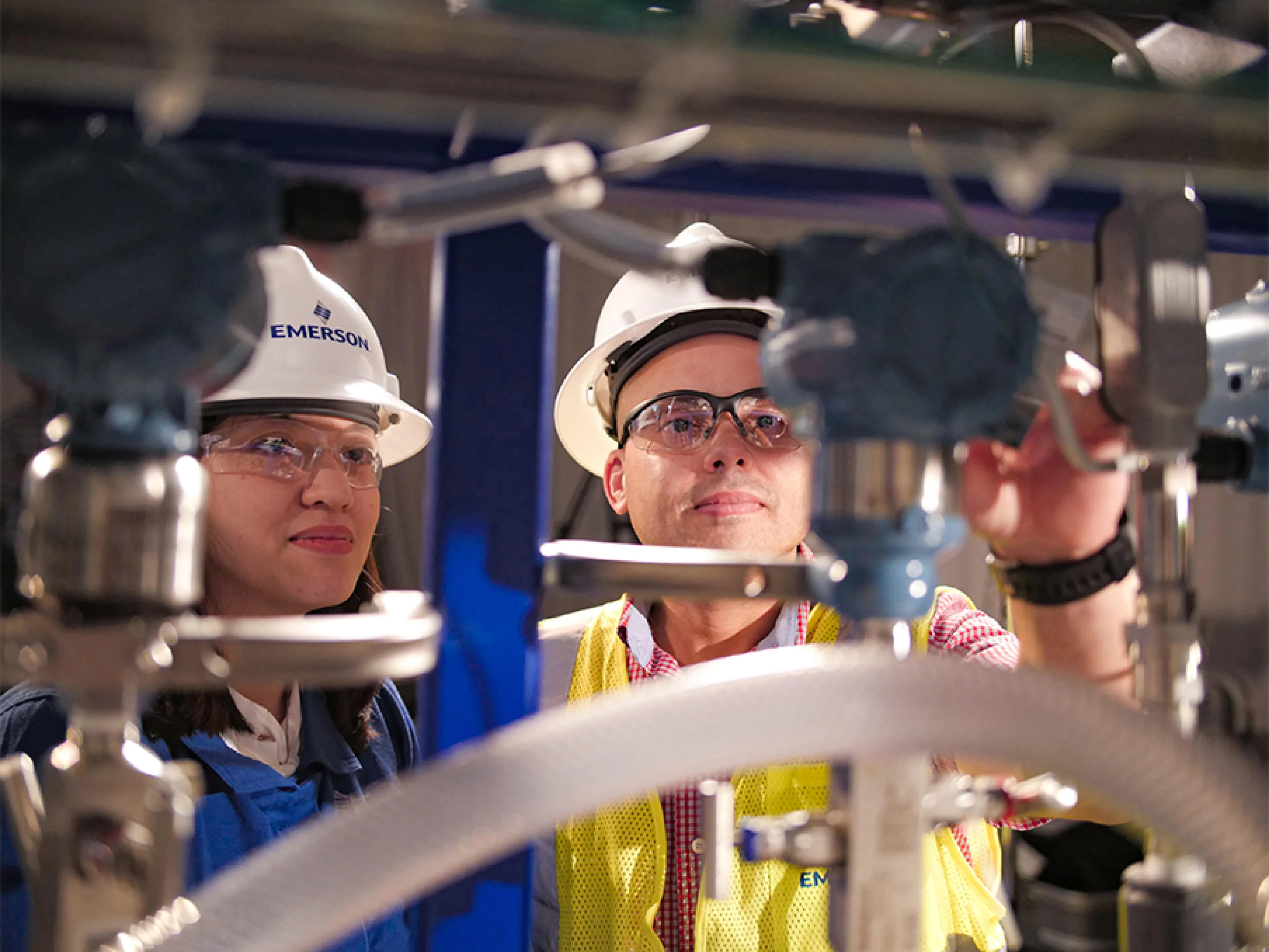 Emerson stellt eine Betriebsplattform vor, eine neue softwaredefinierte, OT-fähige digitale Plattform zur nahtlosen Integration von Technologiepaketen für die industrielle Automatisierung.