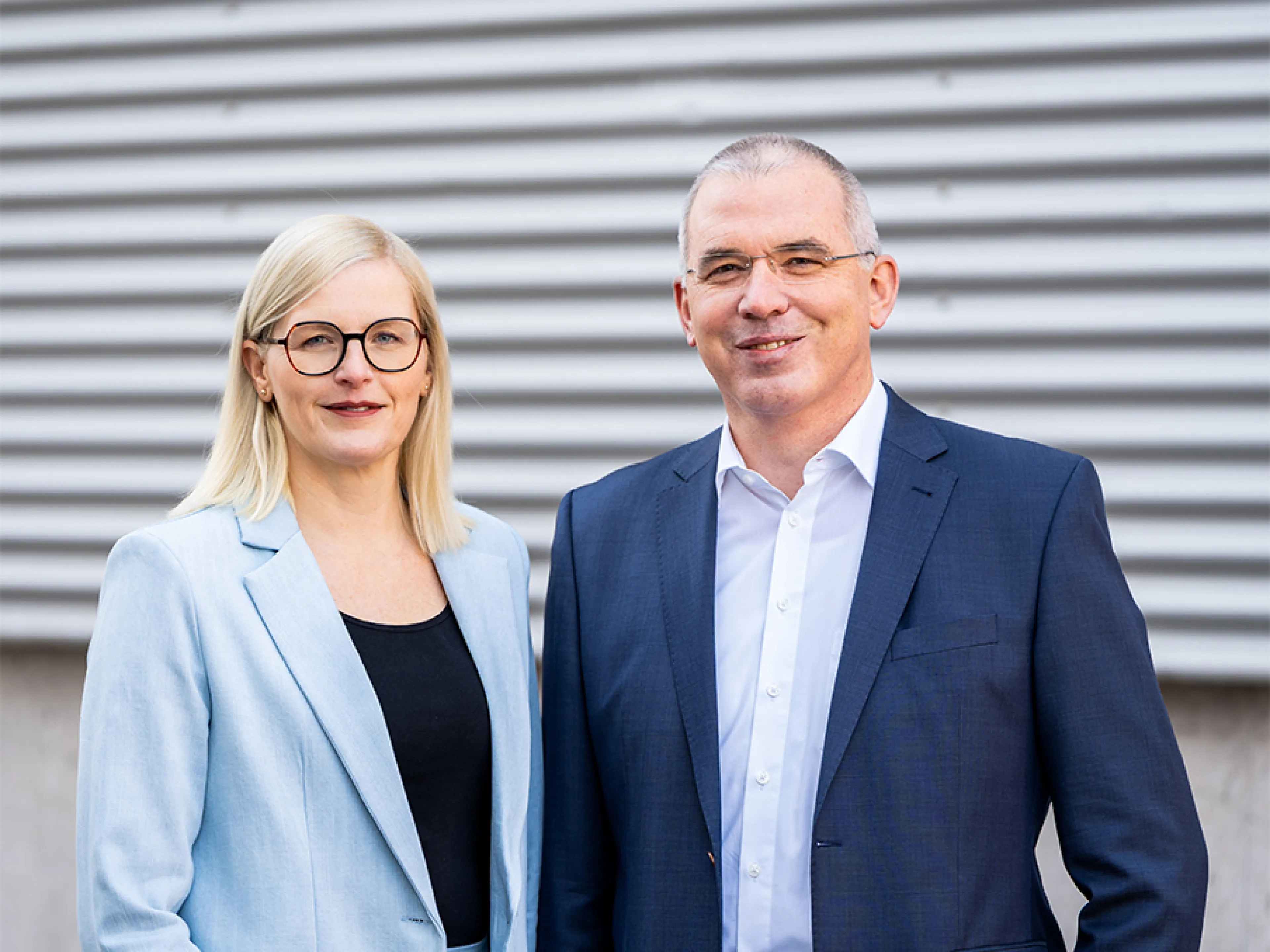 Petra Riesterer und Arno Hohmann, Geschäftsführung beim Brandschutz-Experten Hekatron