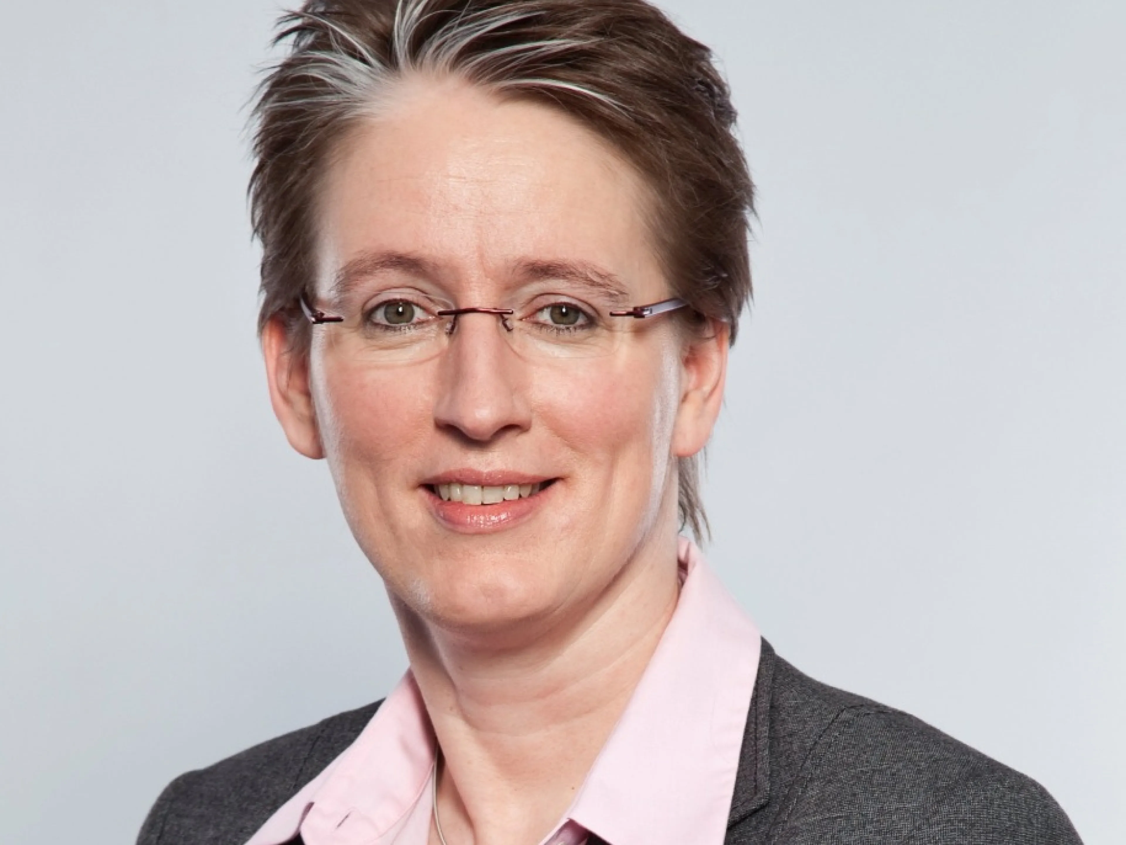 Prof. Dr. Gaby-Fleur Böl, Präsidentin des Bundesamtes für Verbraucherschutz und Lebensmittelsicherheit (BVL), Bild: Privat / Prof. Dr. Gaby-Fleur Böl Prof. Dr. Gaby-Fleur Böl, Präsidentin des Bundesamtes für Verbraucherschutz und Lebensmittelsicherheit (BVL)