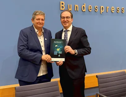 Cybersicherheit: BSI-Präsidentin Claudia Plattner und Bundesinnenminister Alexander Dobrindt stellen den BSI-Jahresbericht 2025 in der Bundespressekonferenz in Berlin vor