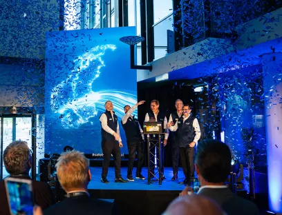 Feierliche Eröffnung des neuen Origo Solutions-Hauptsitzes in in Kristiansand: v.l.n.r.: Bjørn-Tore Lenes, Glenn Kjetil Nystøl, Steffen Philipp, Jörg de la Motte, Dr. Michael Löbig von Hima