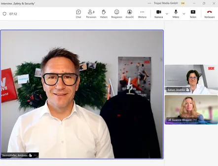 Safety & Security-Experte Andreas Steinsdörfer von SEW-Eurodrive im exklusiven SSP-Talk mit Chefredakteurin Susanne Woggon und Andrea Balser von SEW-Eurodrive